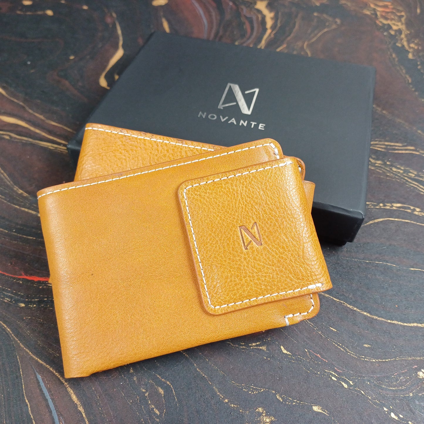 Novante Armoné Minimalist Leather Wallet