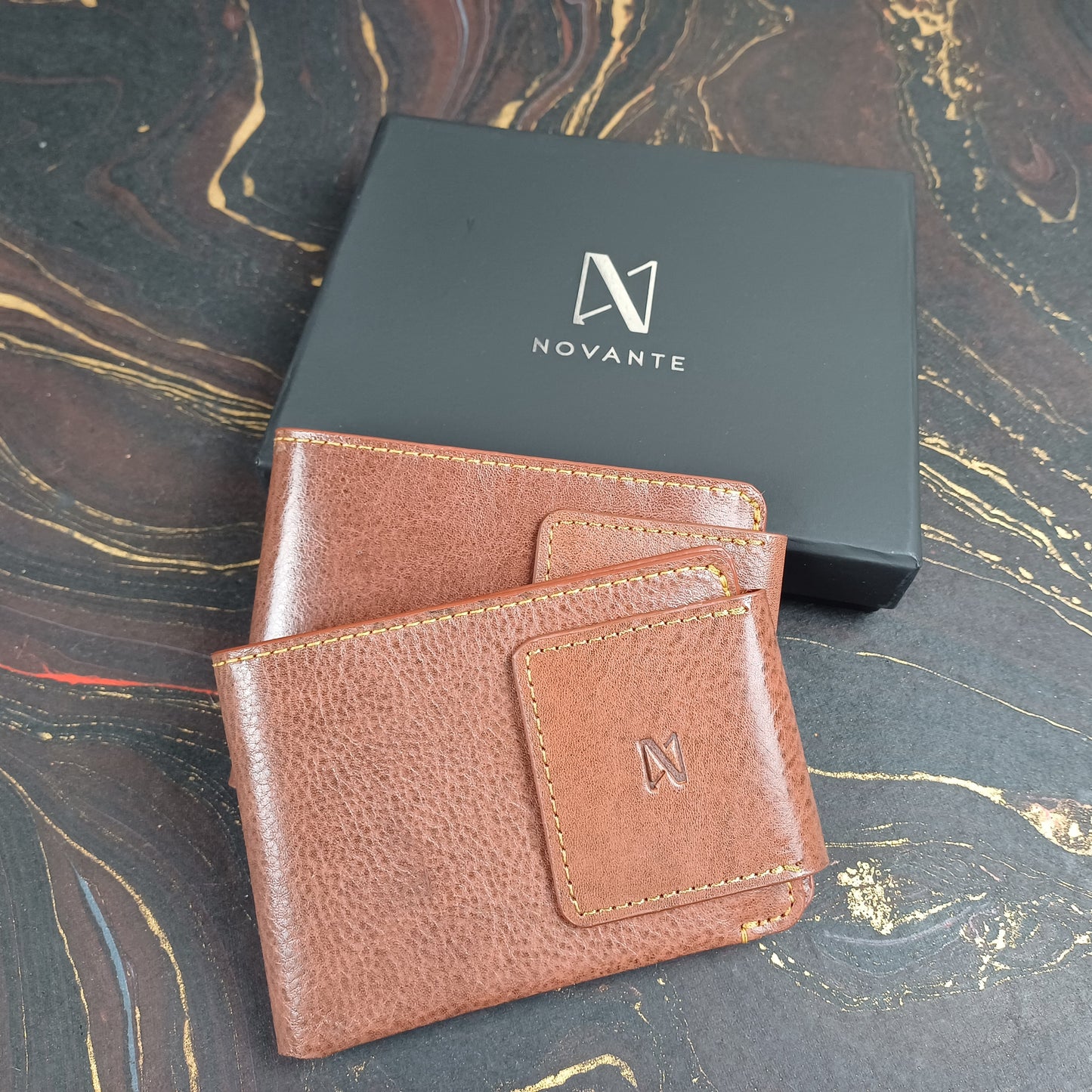 Novante Armoné Minimalist Leather Wallet