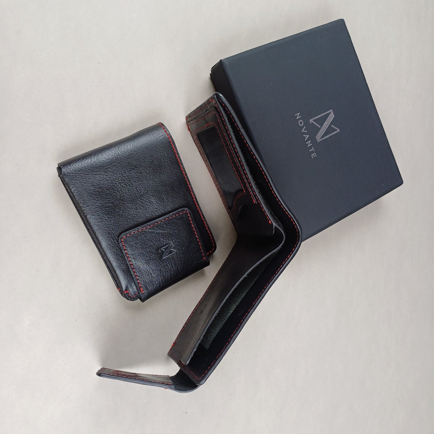Novante Armoné Minimalist Leather Wallet