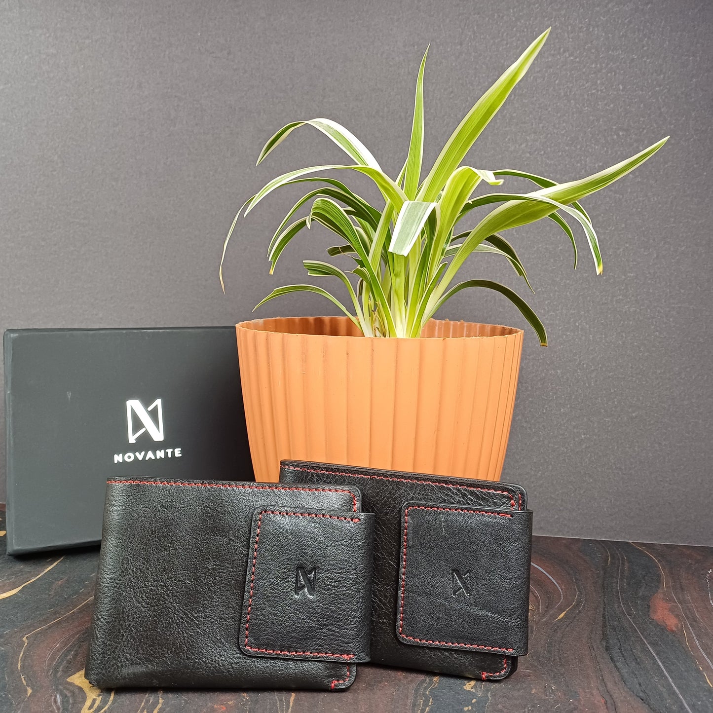 Novante Armoné Minimalist Leather Wallet